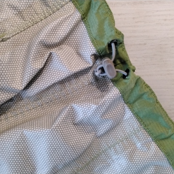 Eddie Bauer Green rain jacket - Picture 5 of 7